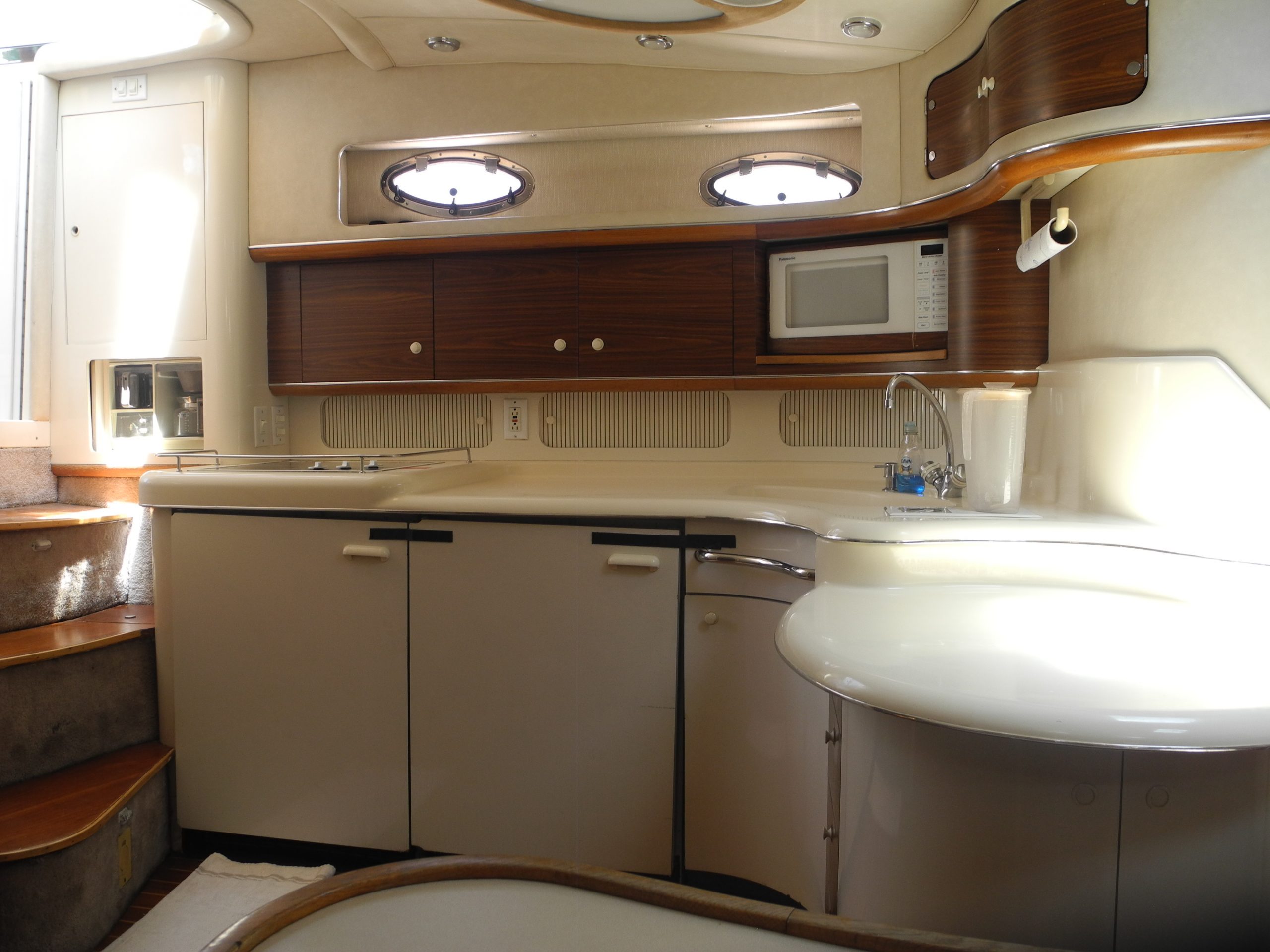 45 ft. Sea Ray Sundancer 8