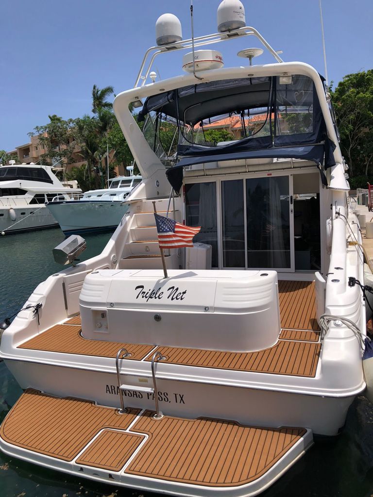 47 ft. Sea Ray Sedan Bridge 8