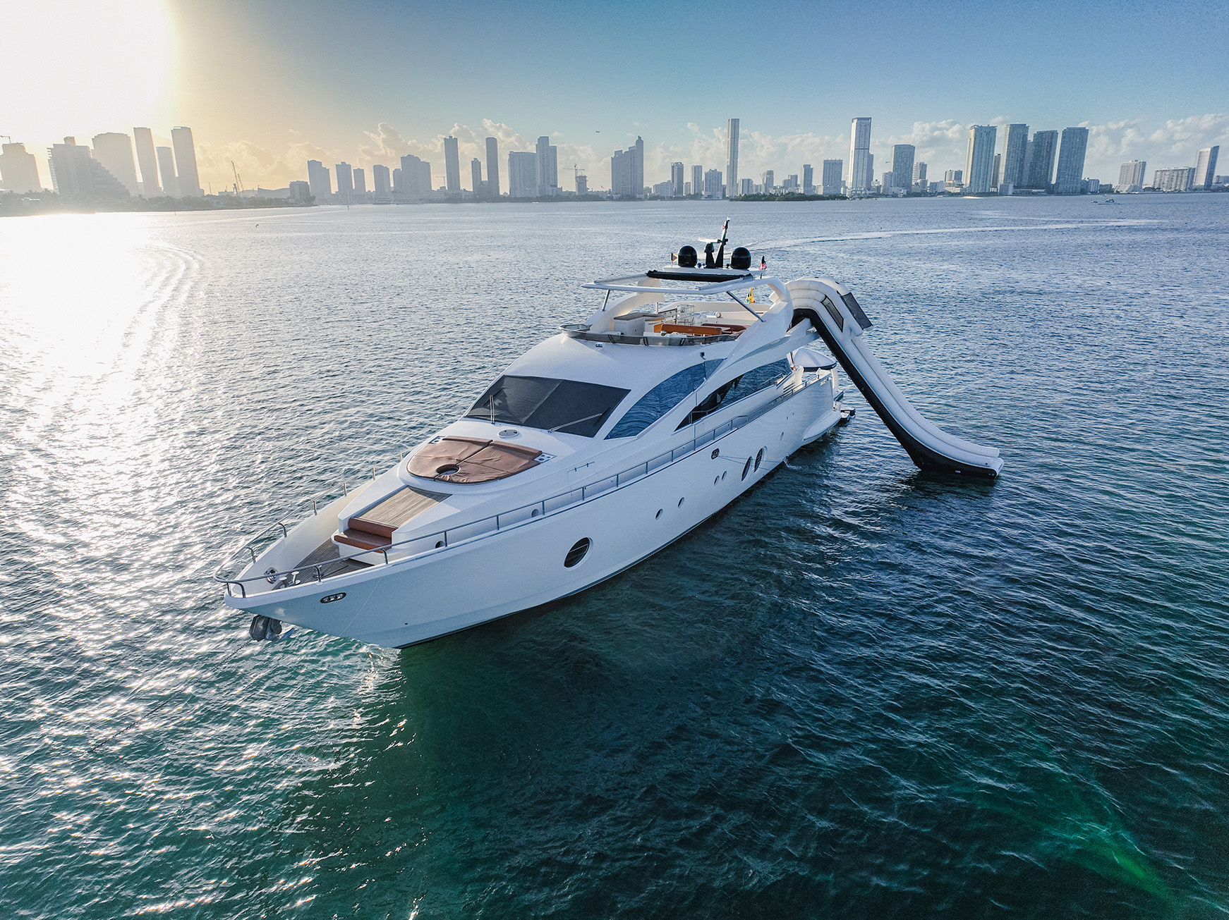 Yacht Aicon 85 ft 4@0,33x