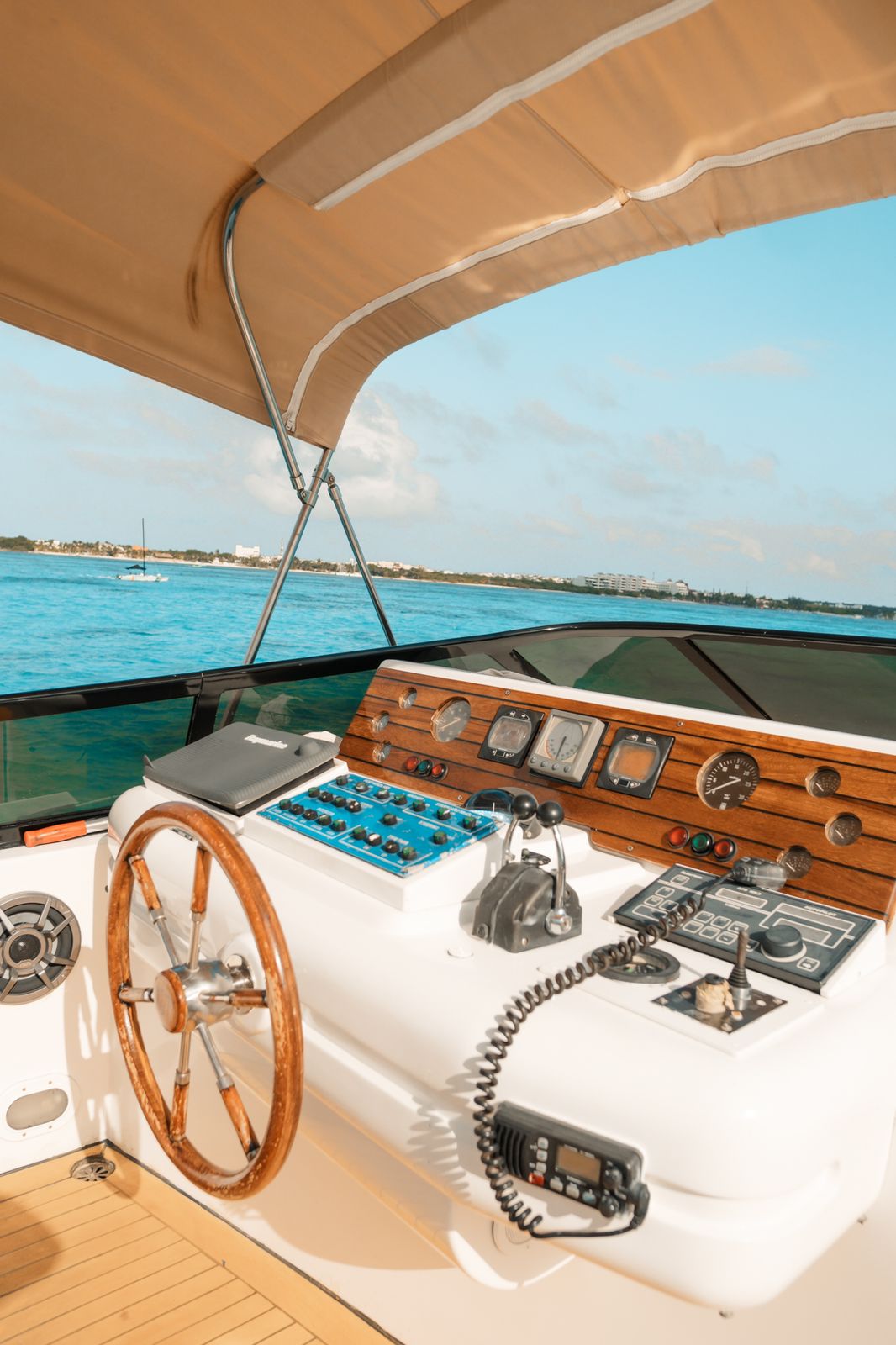 Yacht-Azimut-Capricho-100-ft-8