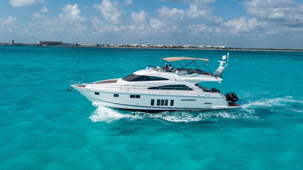 Yacht-Fairline-Addicted-68-ft-2