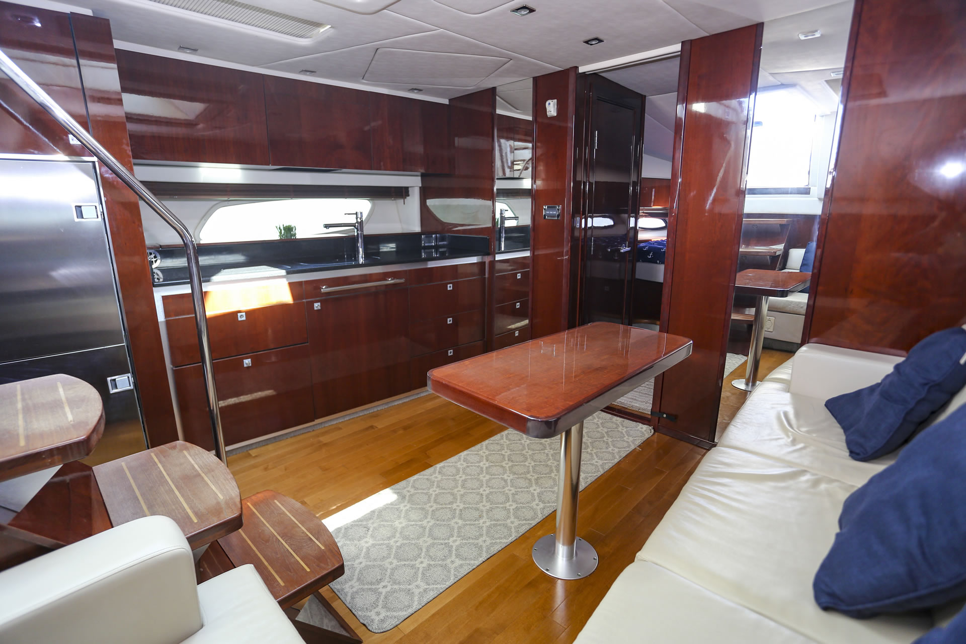 48 ft. Sea Ray 14