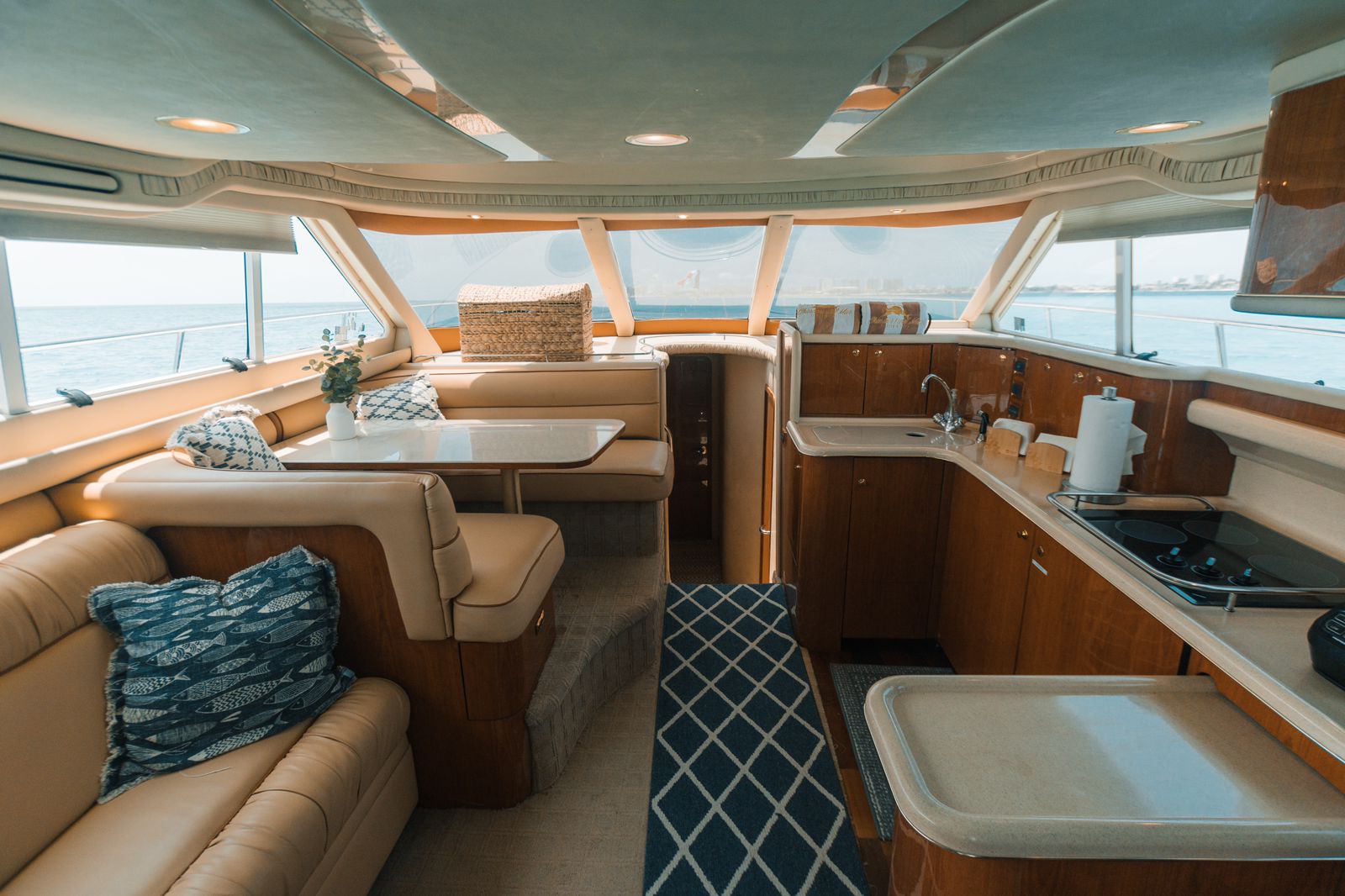 Sea Ray Sedanbridge 52 ft (13)