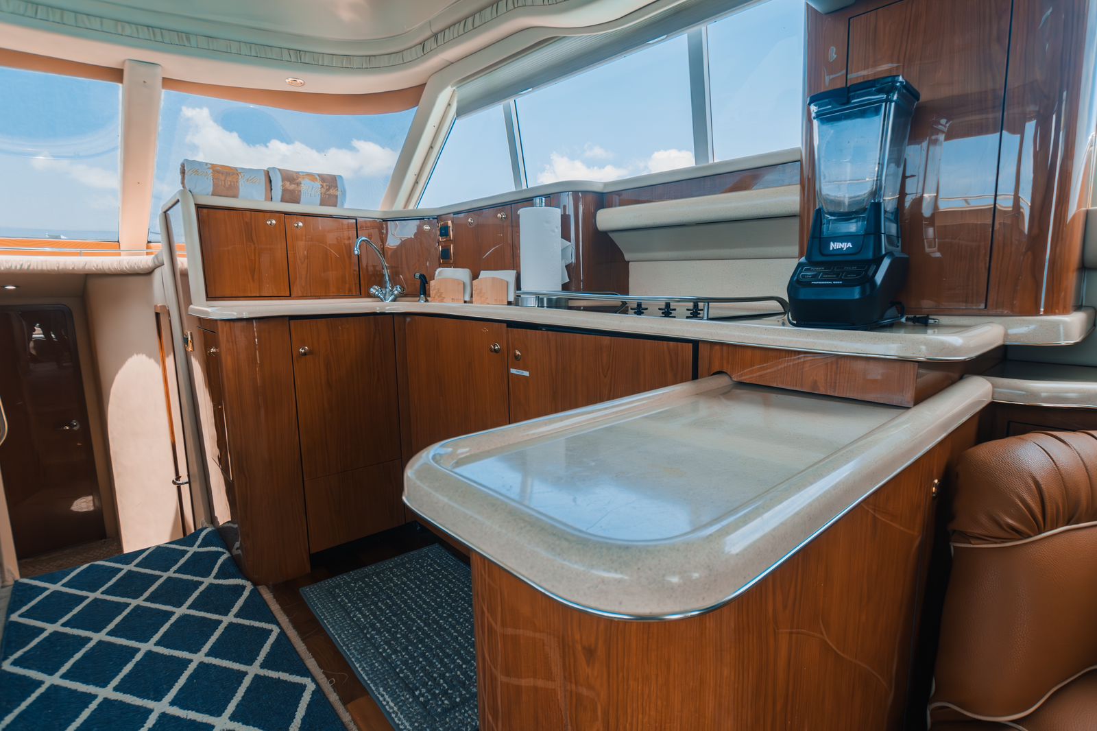 Sea Ray Sedanbridge 52 ft (15)