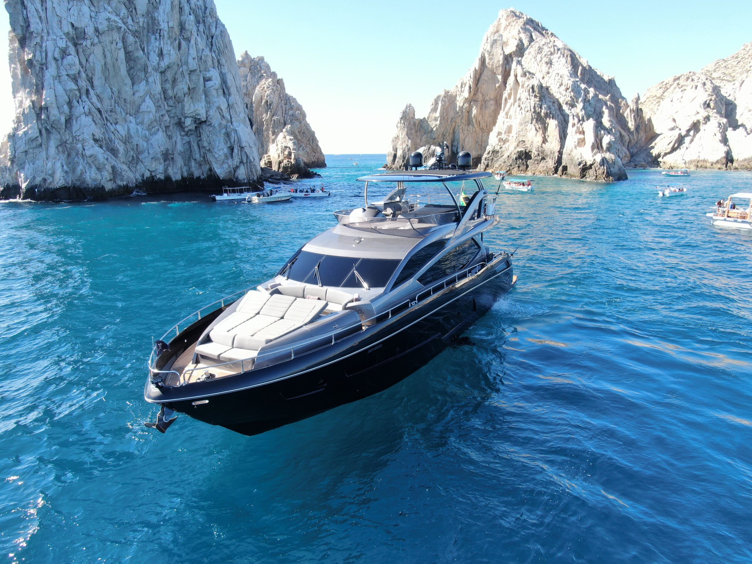 80 ft Sunseeker Flybridge (4)