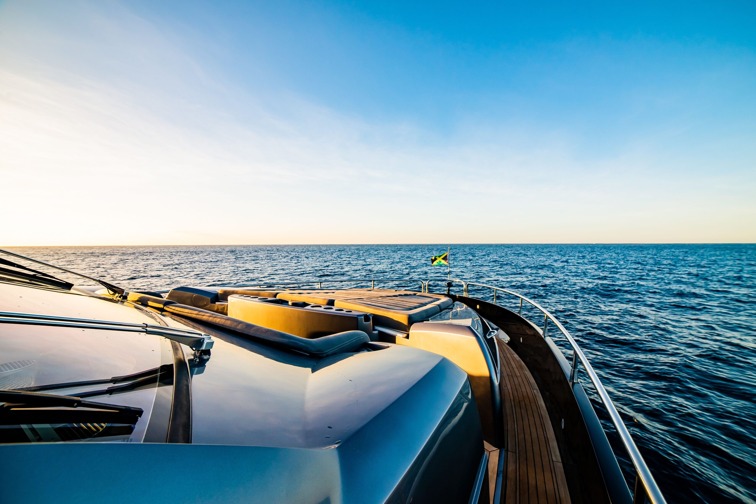 80 ft Sunseeker Flybridge (8)