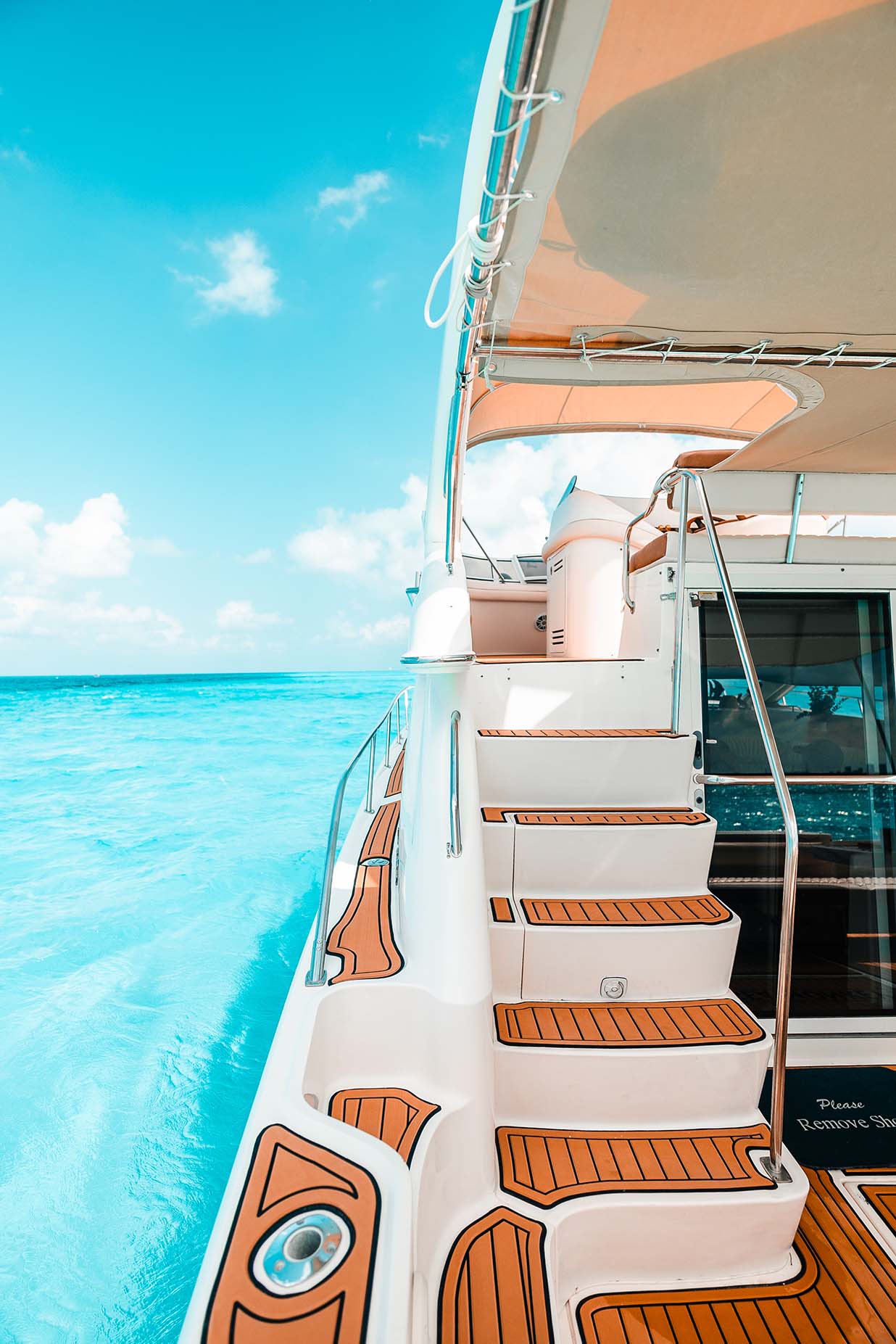 Sea Ray Flybridge 50ft 14.JPG@0,5x