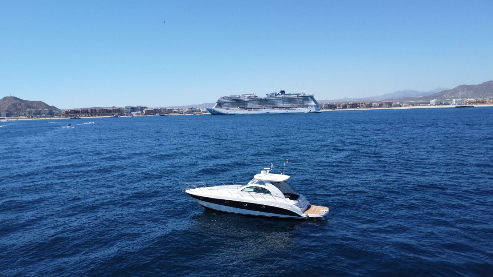 45 ft Maxum Yacht in Los Cabos (5)