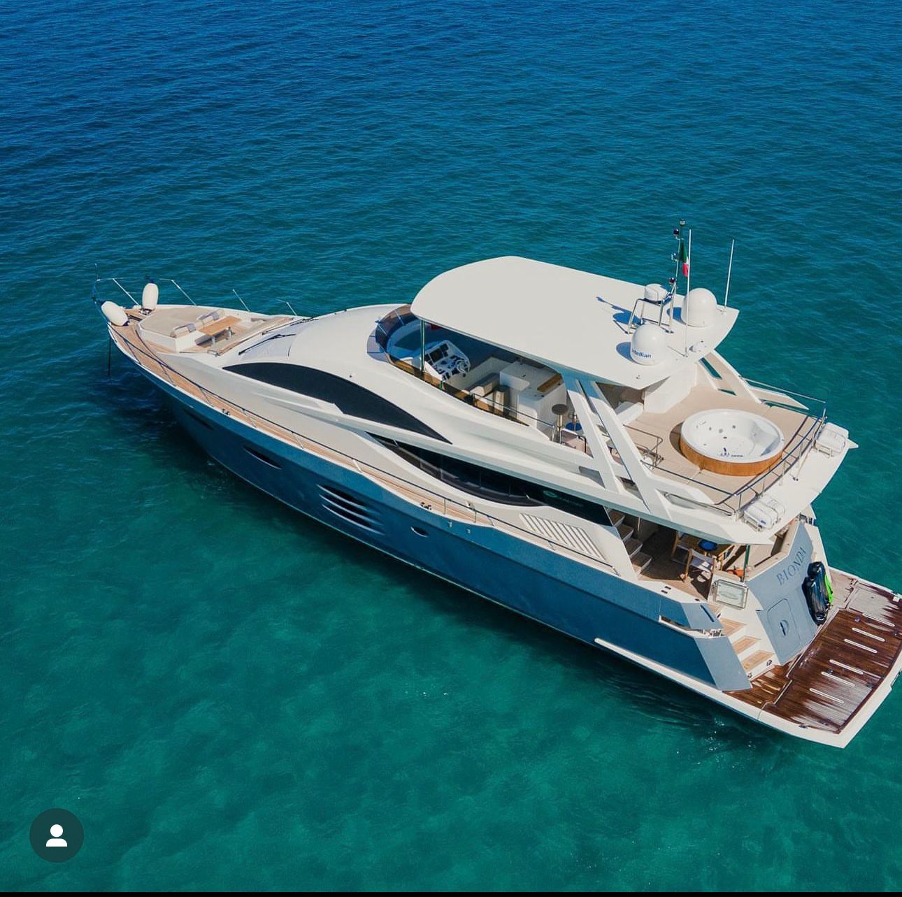 Neumarine 80 ft - La Paz