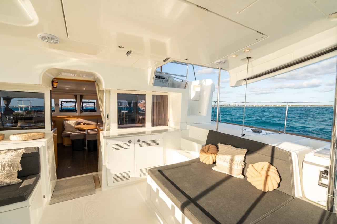 Lagoon 45ft Fly Bridge | Cancun